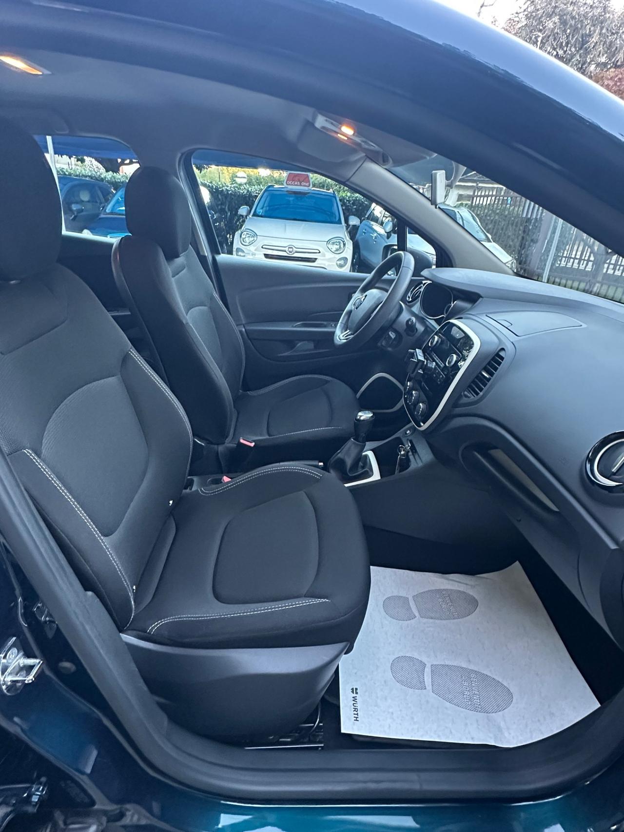 Renault Captur dCi 8V 90 CV EDC Sport Edition2