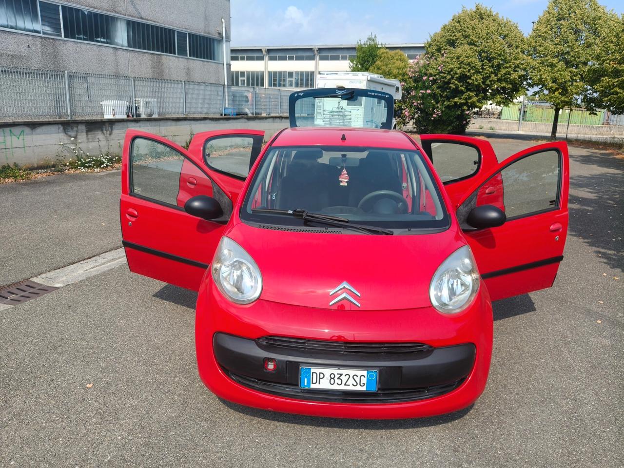Citroen C1 1.0 5 porte CAMBIO AUTOMATICO