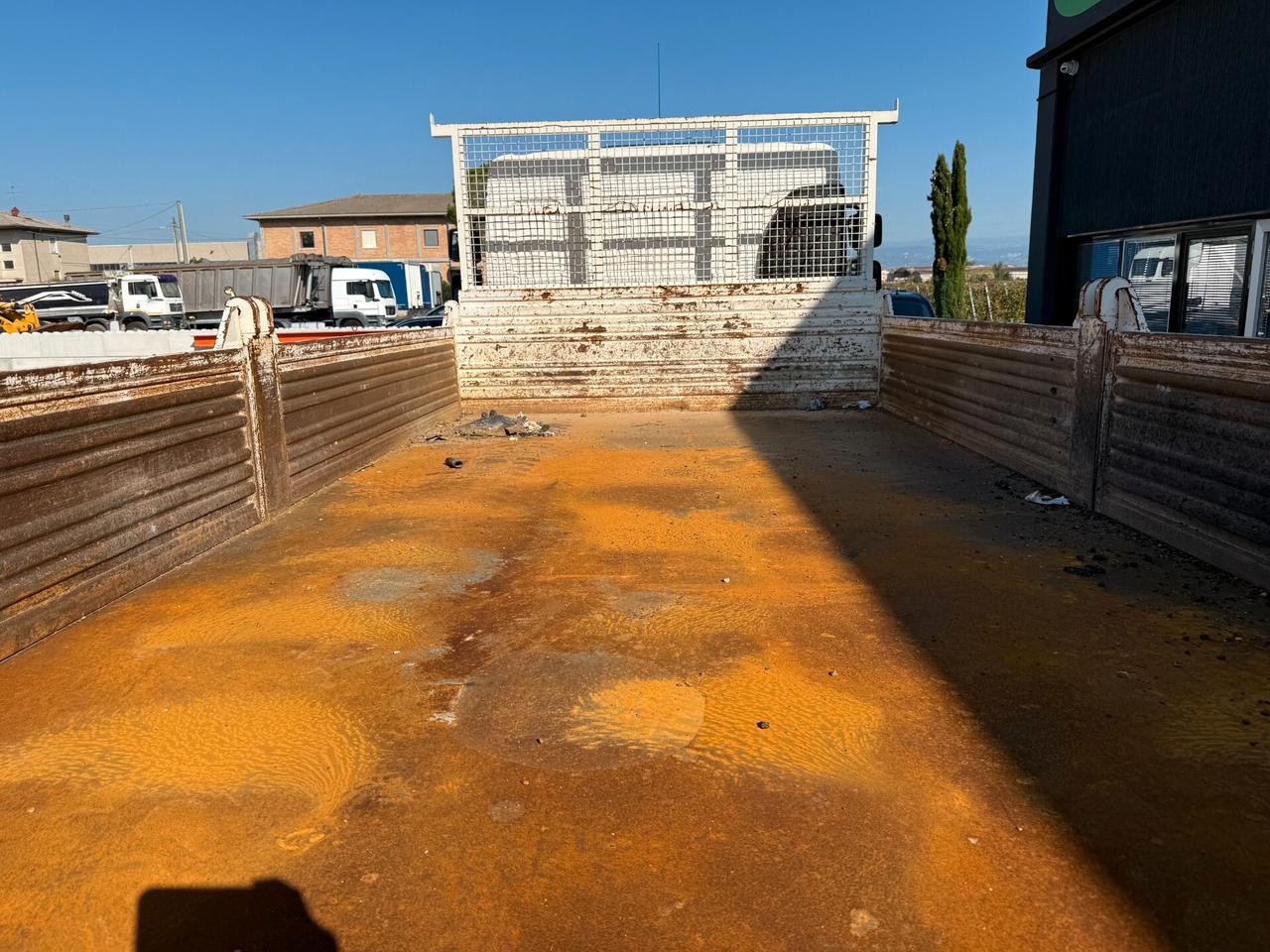 Volvo FL240 ribaltabile 5.10m 4x2 Euro4