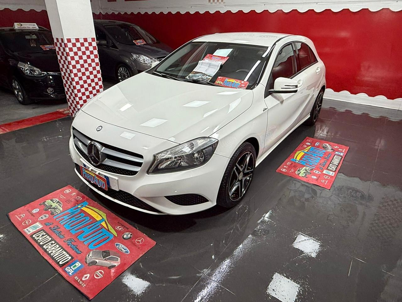 Mercedes-benz A 180 CDI 1.5 109cv Sport - 2015