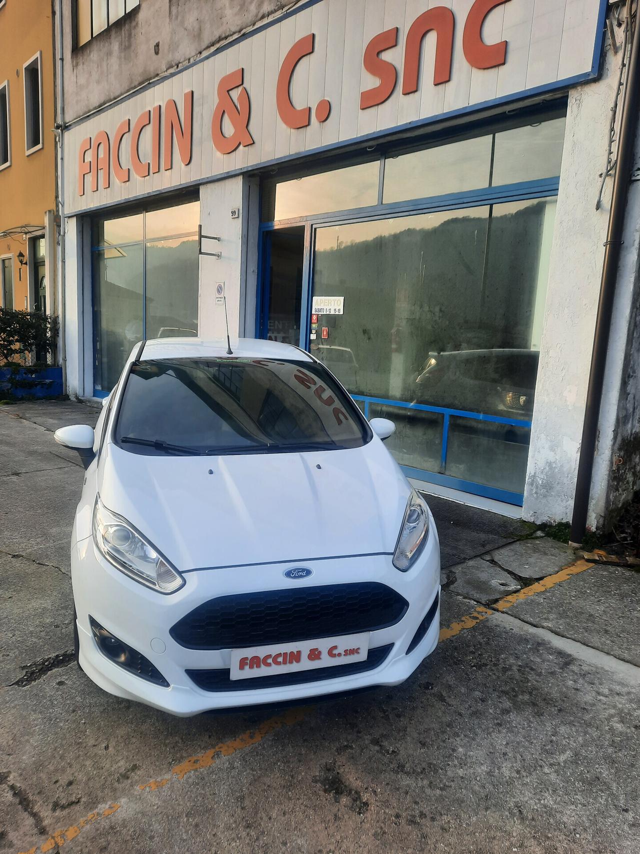 Ford Fiesta 1.5 TDCi 95CV 5 porte ST-Line