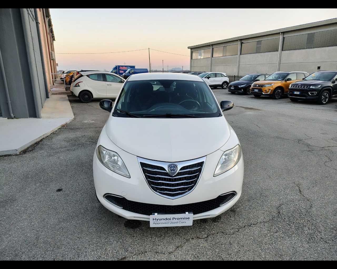 LANCIA Ypsilon III 2011 - Ypsilon 1.2 8v Gold 69cv