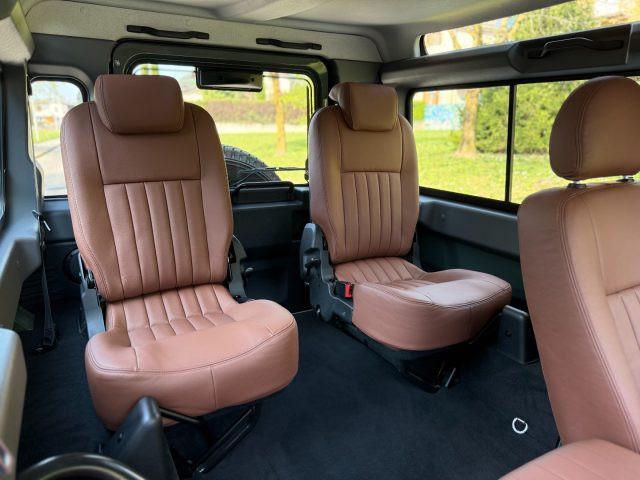 LAND ROVER Defender 90 2.4 TD4 Station Wagon S INTERNI IN PELLE