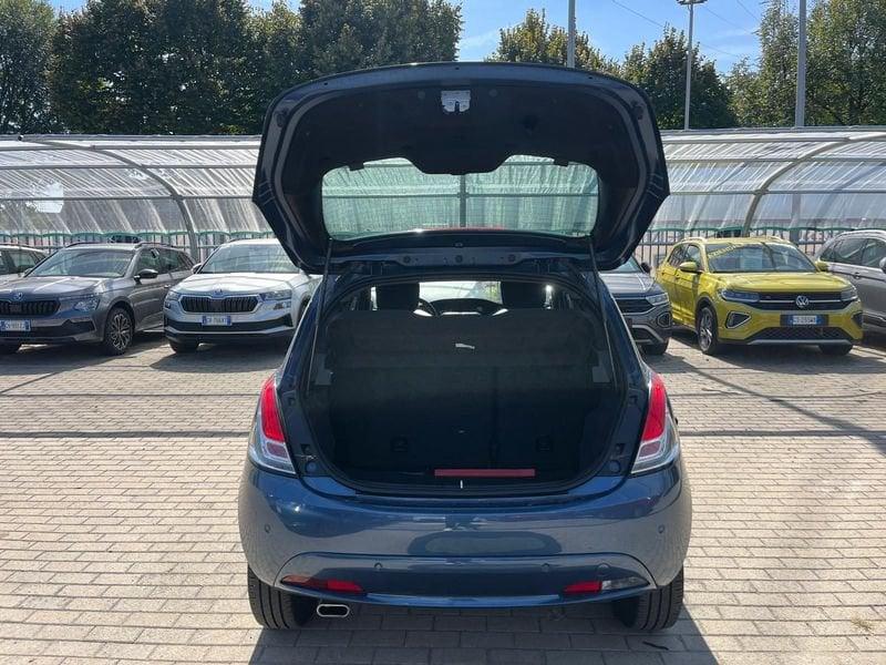 Lancia Ypsilon Ypsilon 1.0 FireFly 5 porte S&S Hybrid Gold Plus