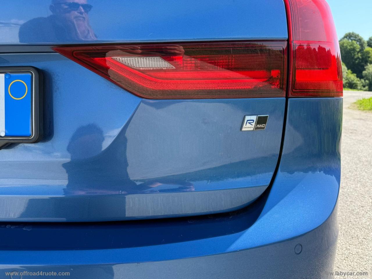 VOLVO D5 AWD Geartronic R-design