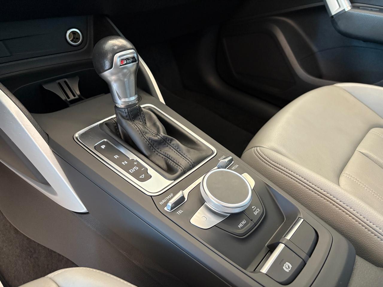 Audi Q2 30 TDI S tronic line Edition