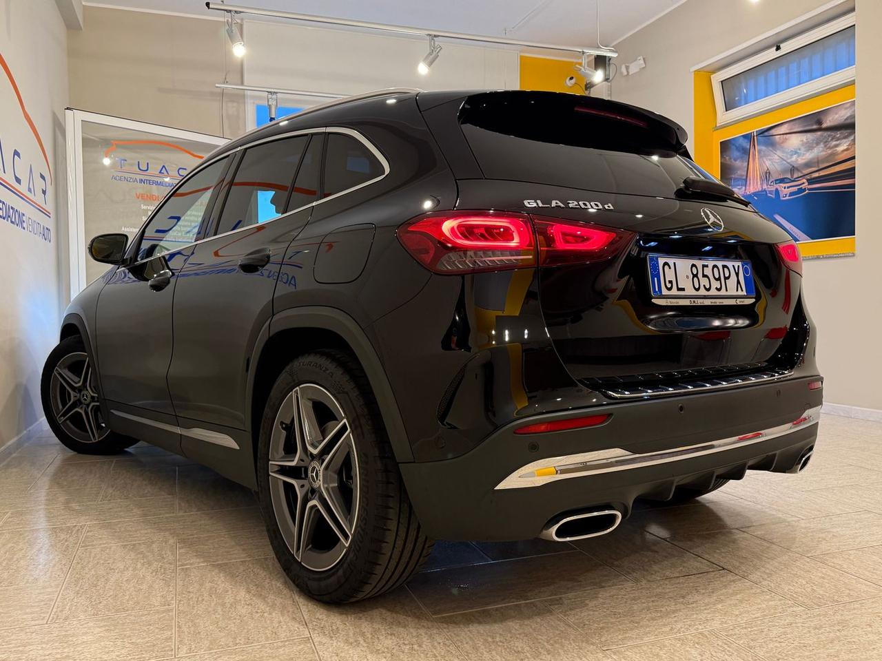 Mercedes-Benz GLA 200 AMG Line Premium 200 D #7222
