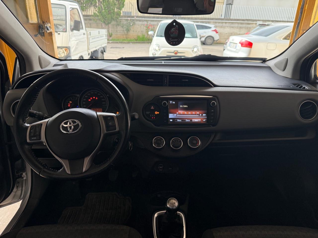 Toyota Yaris 2016 1.0 5 porte