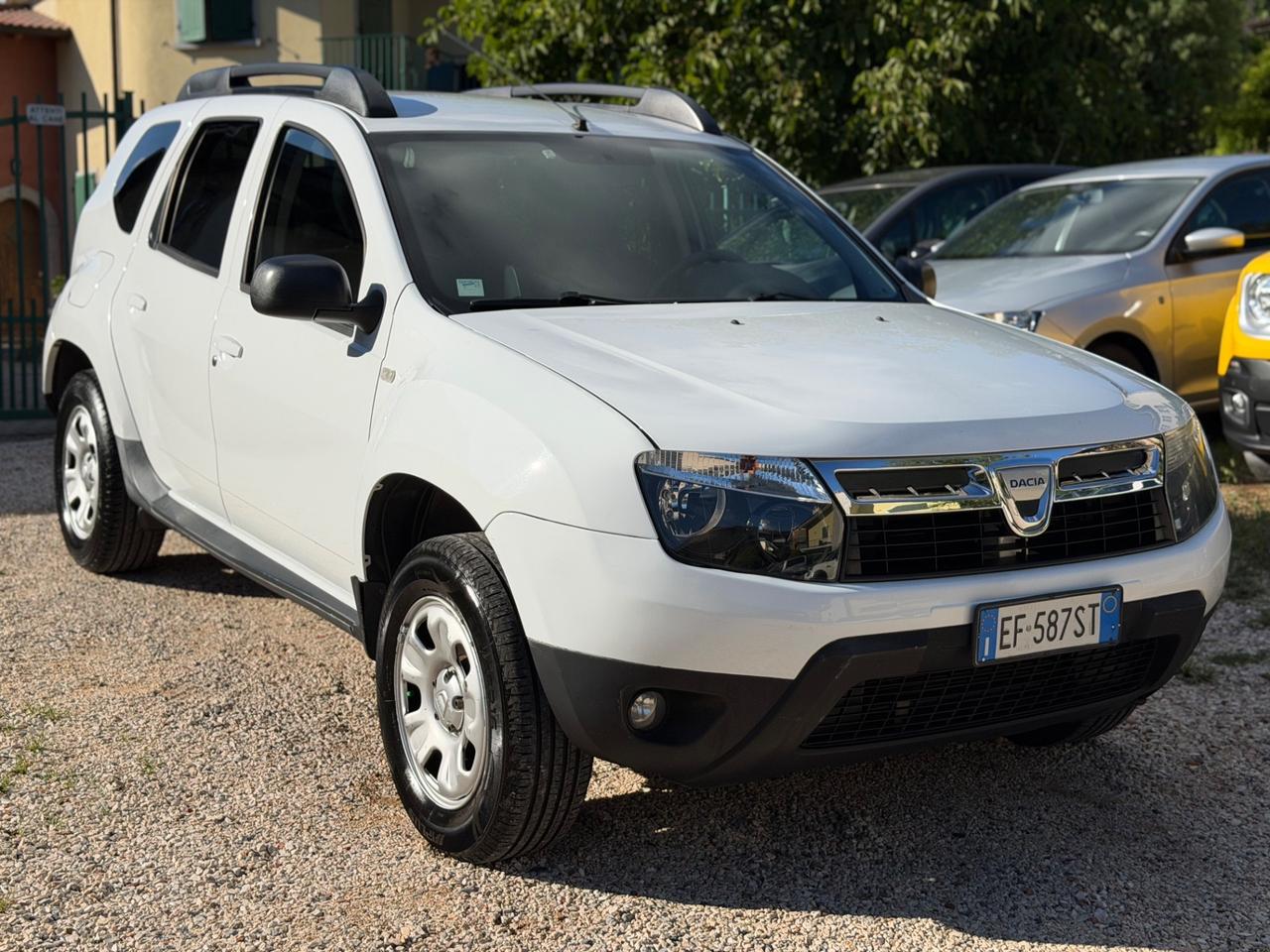 Dacia DUSTER 1.6 4x4 LAURÈATE KMCERT GARANZ