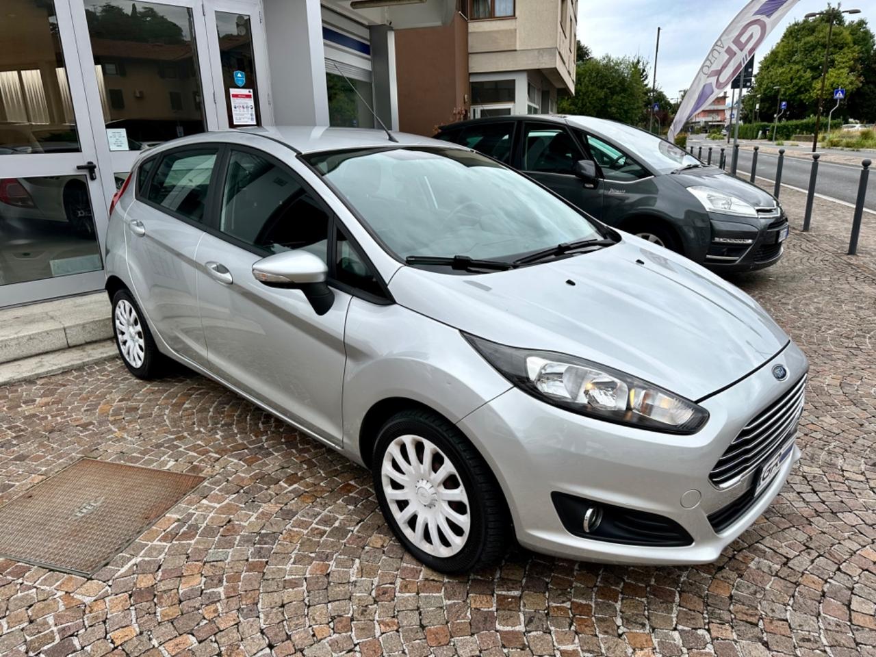 Ford Fiesta 1.5TDCi 75CV 5P Titanium - Neopatentati