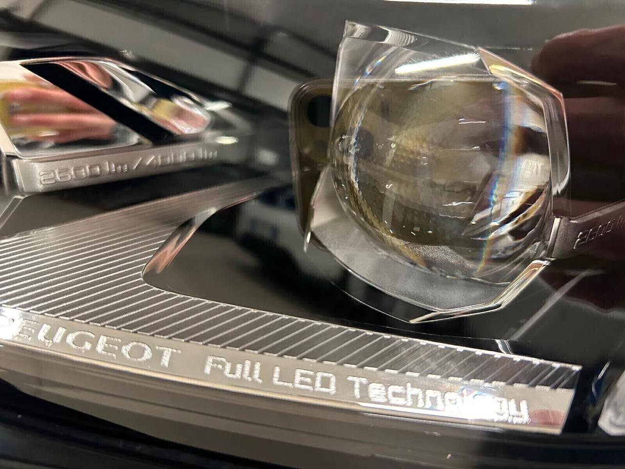 Peugeot 508 GT BlueHDi 130 EAT8 5 p. SPOTICAR