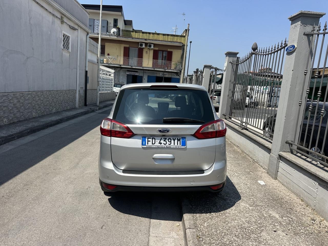 Ford C-Max7 1.5 TDCi 120CV Titanium 7 Posti