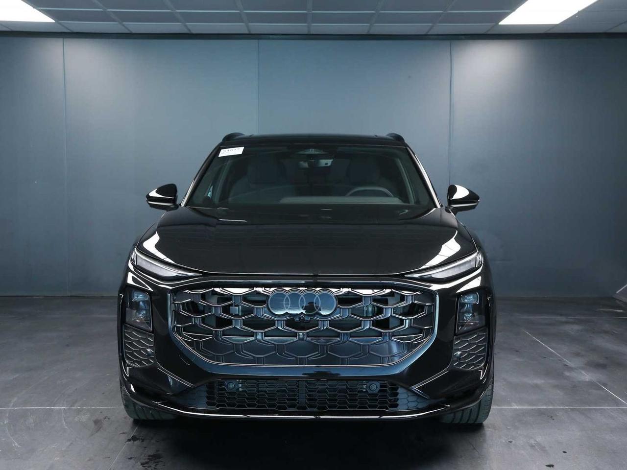 Audi Q3 20.tfsi s line edition #50385