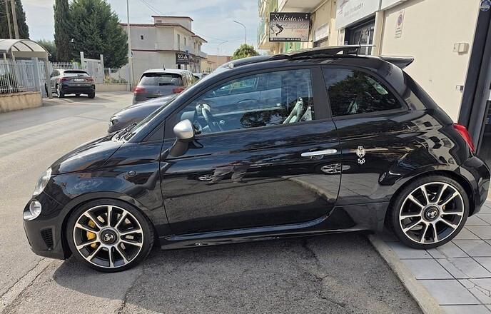 Abarth 595 1.4 Turbo T-Jet 165 CV Turismo 70° Anniversario
