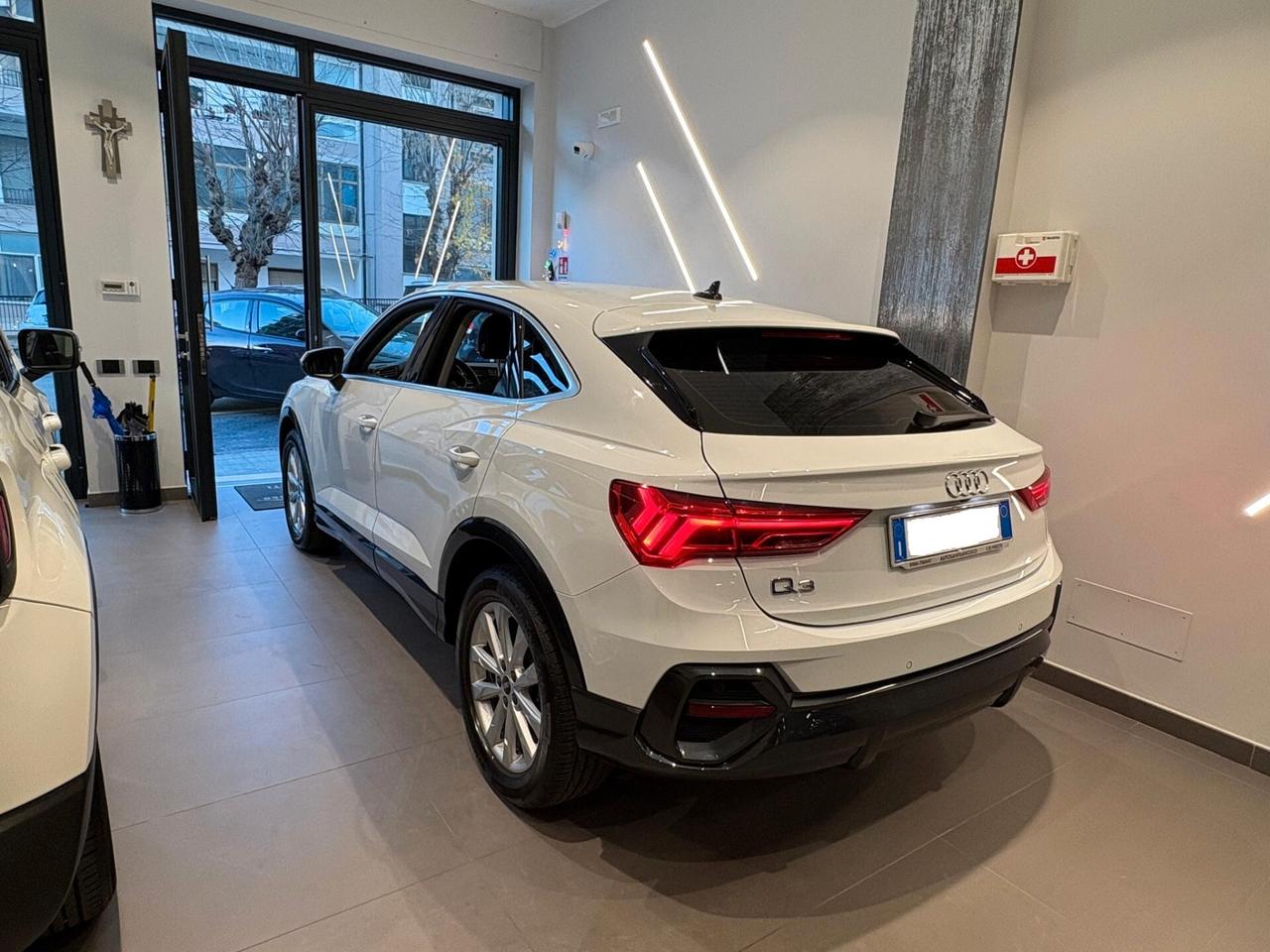 Audi Q3 SPB 35 TDI S tronic Business Plus