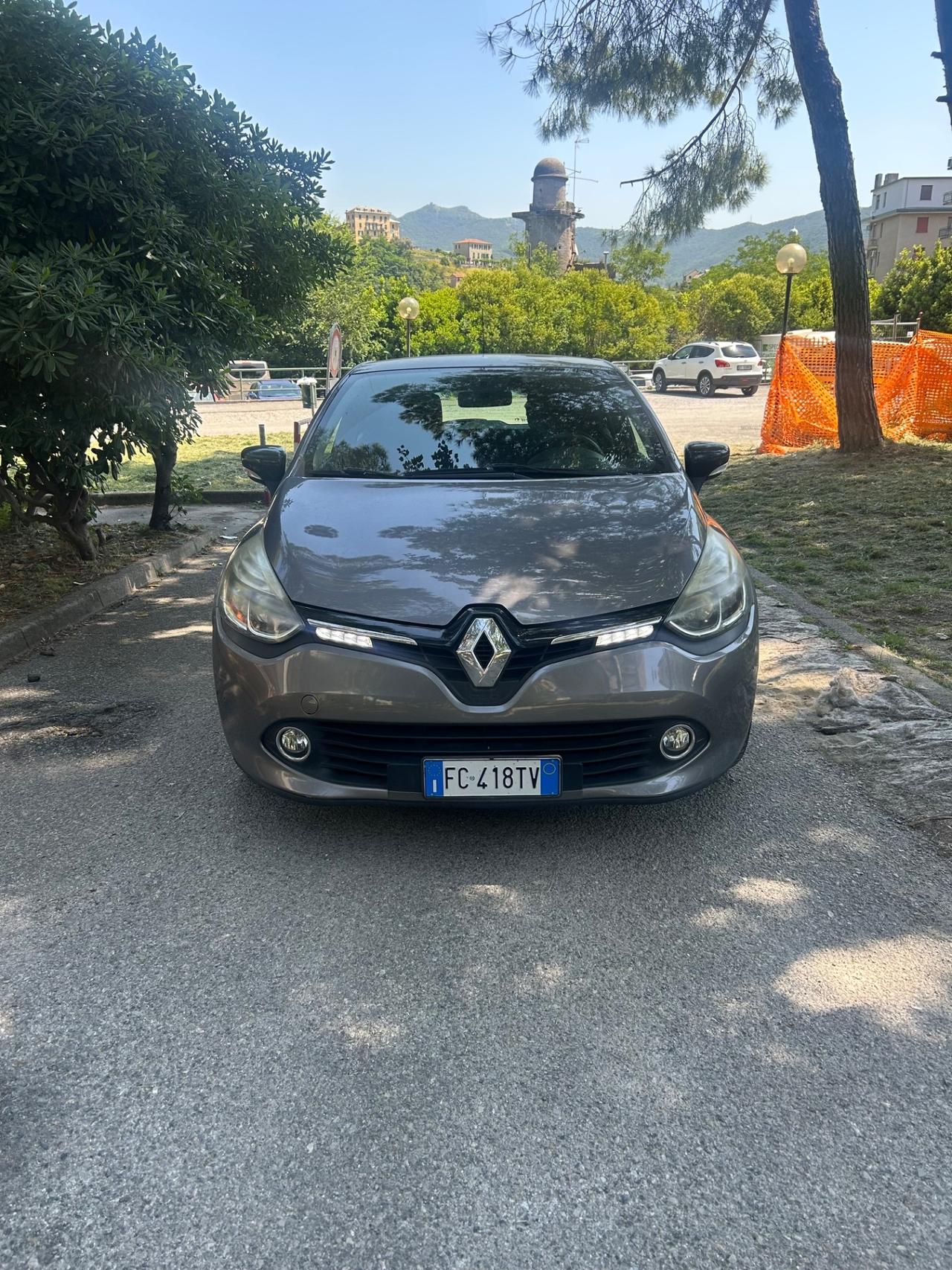 Renault Clio 1.2 75 CV 5 porte Duel