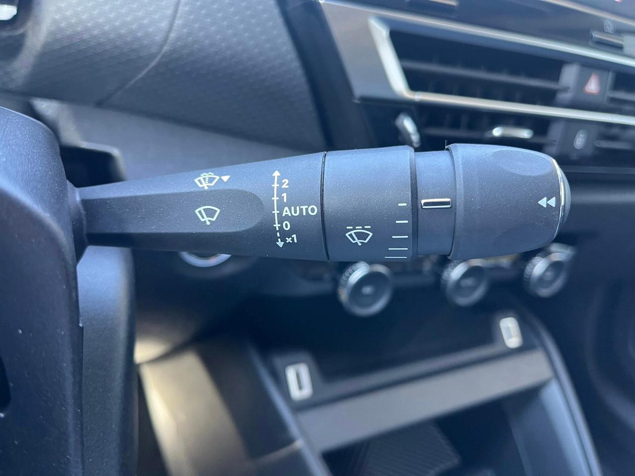 Citroen C4 1.5 BlueHDi 130CV S&S EAT8 Shine TETTO
