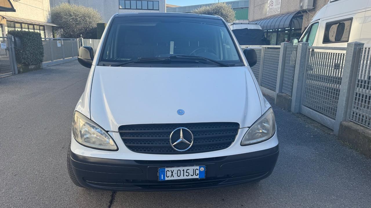 Mercedes Benz Seleziona 2005 Mercedes-Benz Vito 2.2 111 CDI Vito 2.2 CDI 111 109CV COMPACT