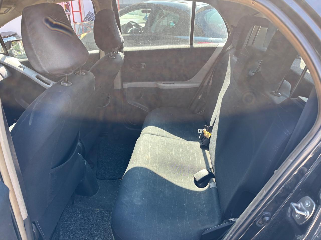 Toyota Yaris 1.0 5 porte Sol