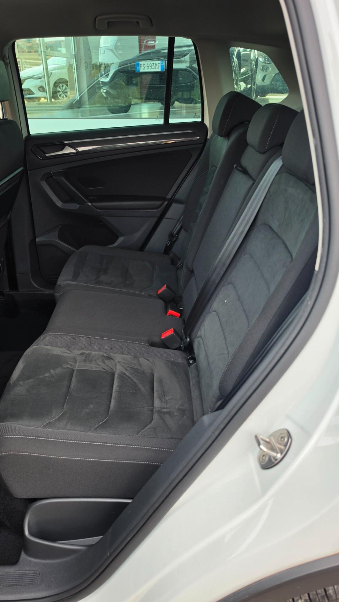 Volkswagen Tiguan 2.0 TDI SCR DSG 4MOTION Executive BMT