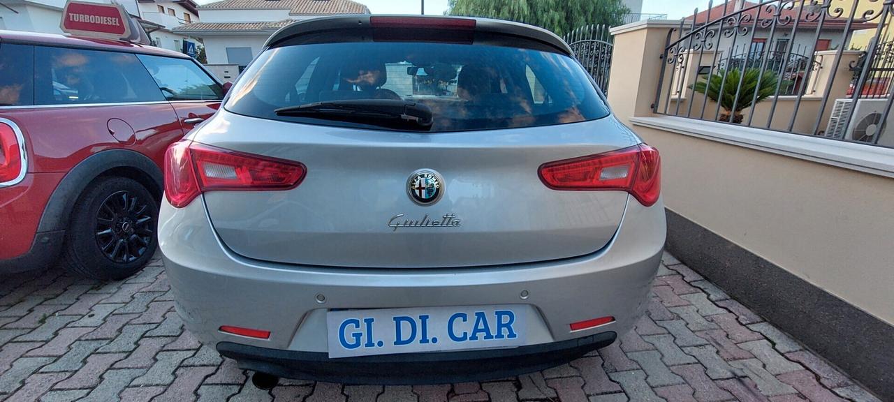 GIULIETTA 1,6 DIESEL 105 CV X NEOPATENTATI TELEFONO LEGA SENSORI FULL IMPECCABILE