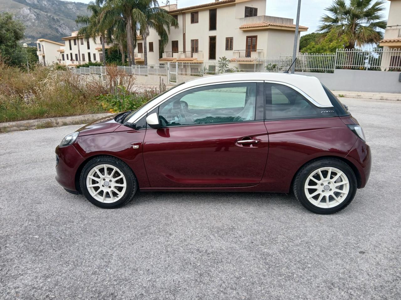 Opel Adam 1.2 Glam