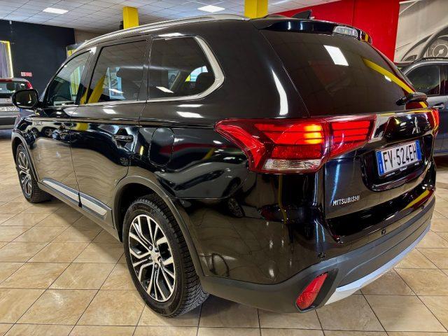 MITSUBISHI Outlander 2.2 DI-D 4WD Instyle Plus7P.TI TETTO BLOCCO DIFF.