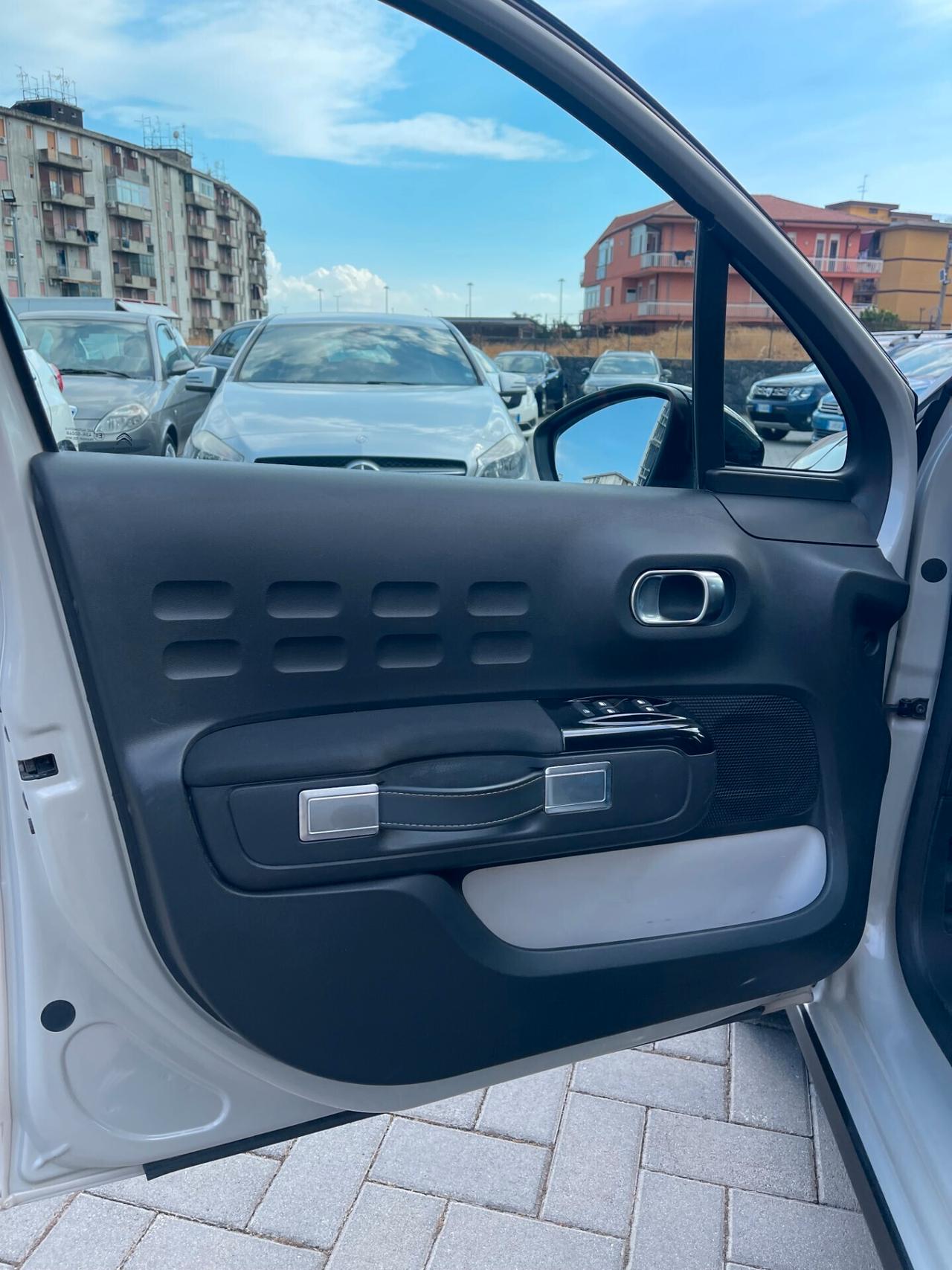 Citroen C3 BlueHDi 100 Shine Pack FULL OPTIONAL