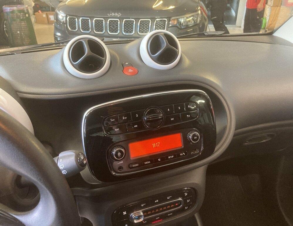 Smart fortwo EQ Pure