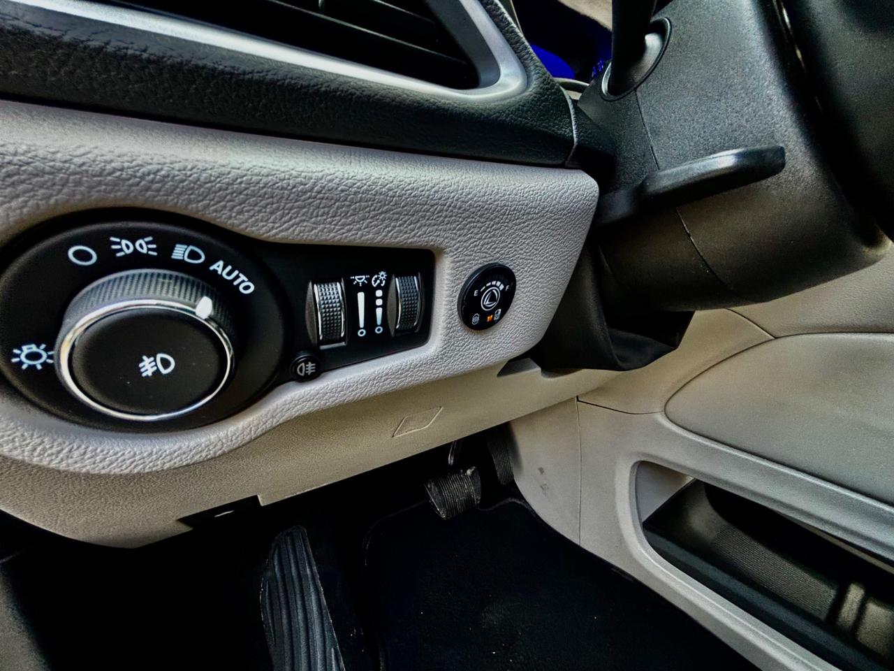 Chrysler Pacifica GPL TOURING S AUTOMATIC AT9 7 POSTI