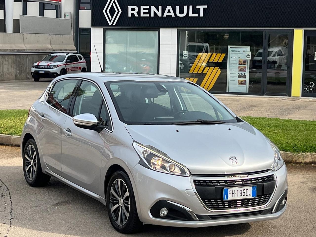 Peugeot 208 BlueHDi 75 5 porte Allure