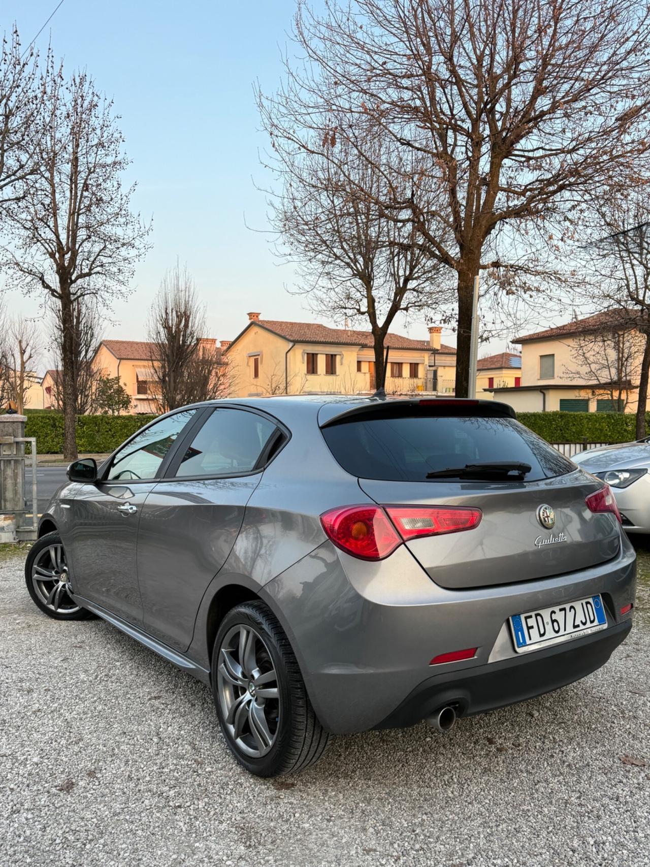 Alfa Romeo Giulietta 1.6 JTDm-2 105 CV Exclusive