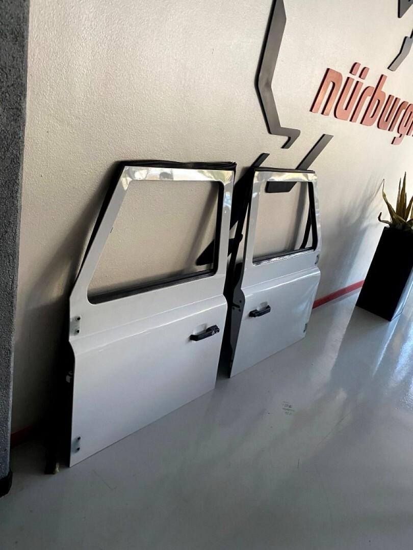 LAND ROVER Defender 90 2.2 TD4 Station Wagon