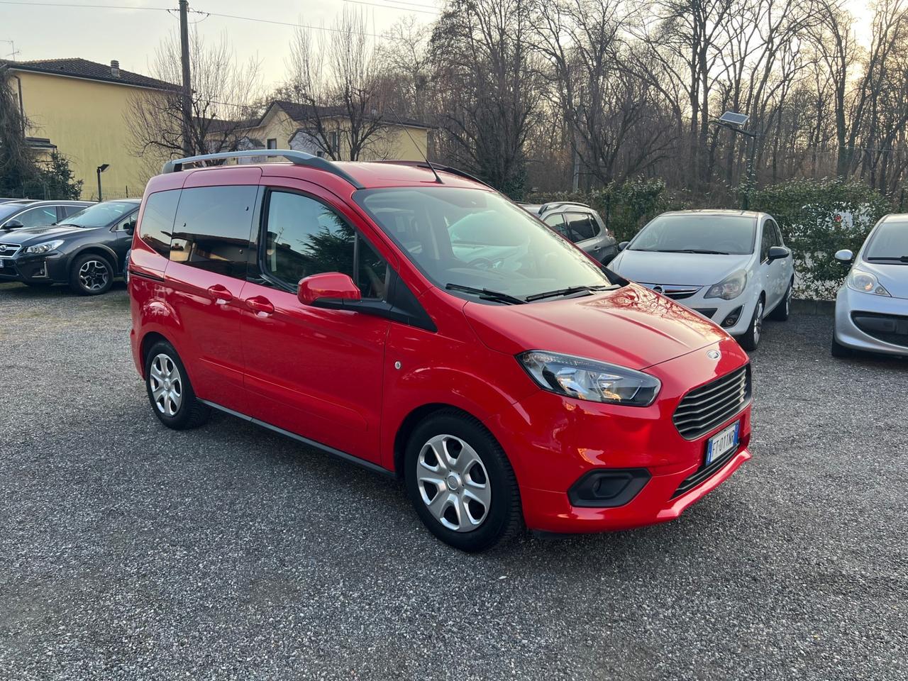 Ford Tourneo Courier 1.0 EcoBoost 100 CV Plus*NEOPATENTATI