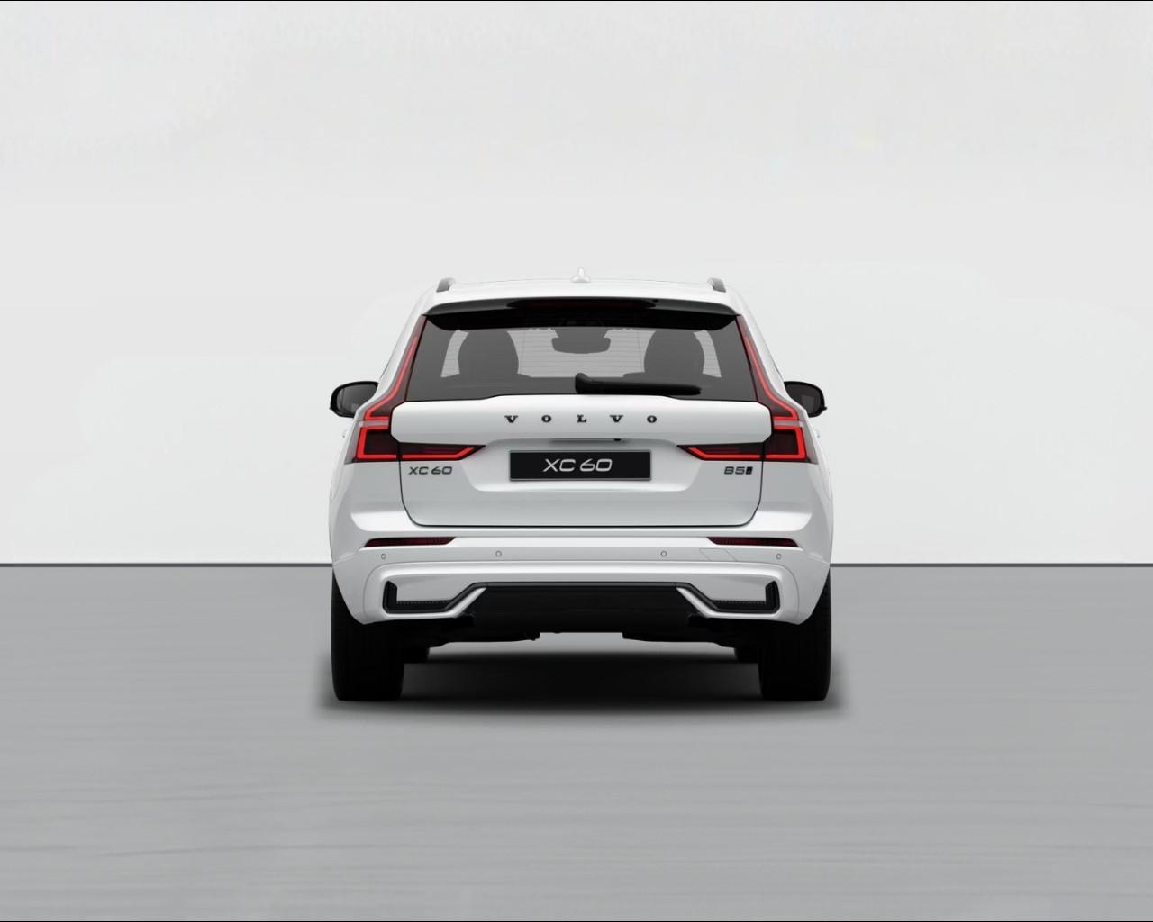 VOLVO XC60 Plus Dark B5 AWD AUTO PREZZO PREMO FINO A FINE MESE
