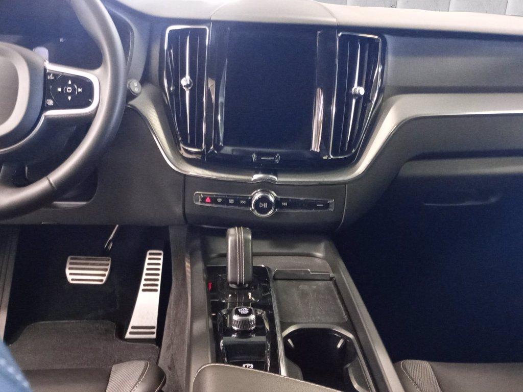 VOLVO XC60 2.0 b4 R-design awd auto del 2022