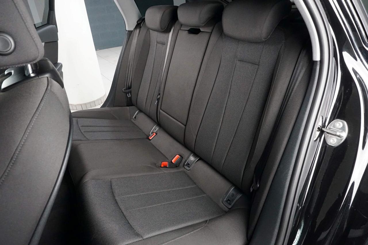 Audi A4 Avant 30 TDI/136 CV S tronic Business Advanced