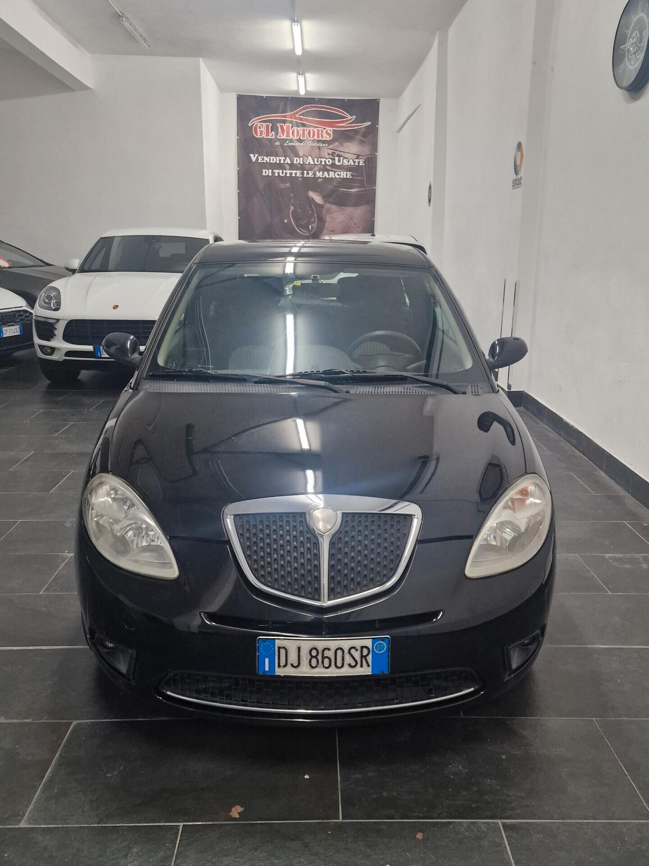 Lancia Ypsilon 1.2 Argento