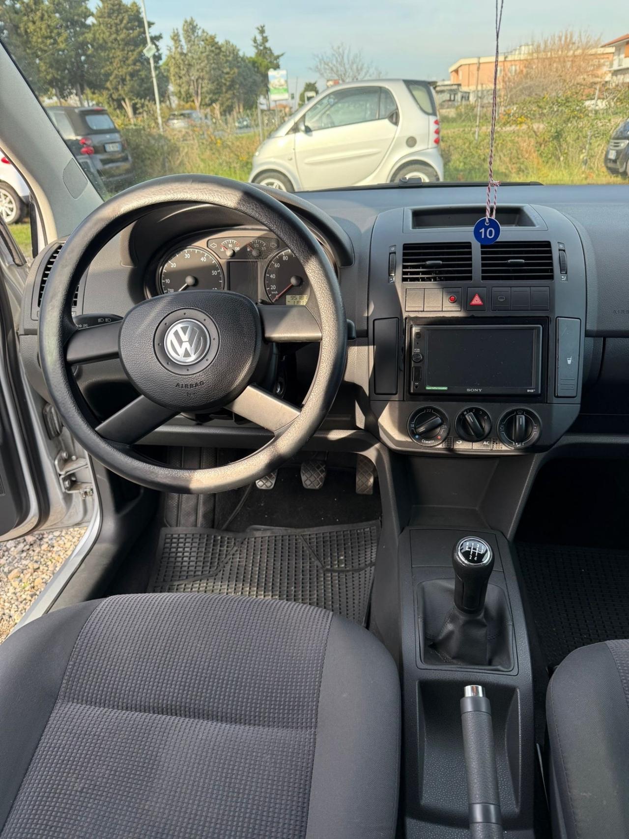 Volkswagen Polo 1.4/75CV 16V 5p. Comfortline