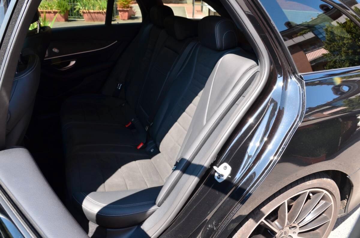 Mercedes Classe E Mercedes Classe E 300 D - AMG 245 Cv