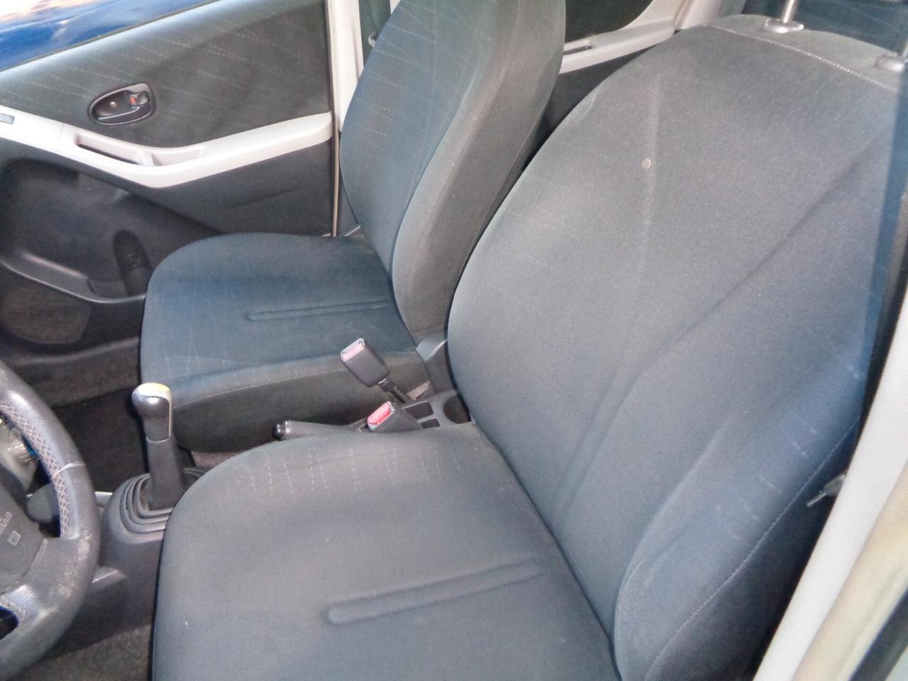 Toyota Yaris 1.0 5 porte Sol