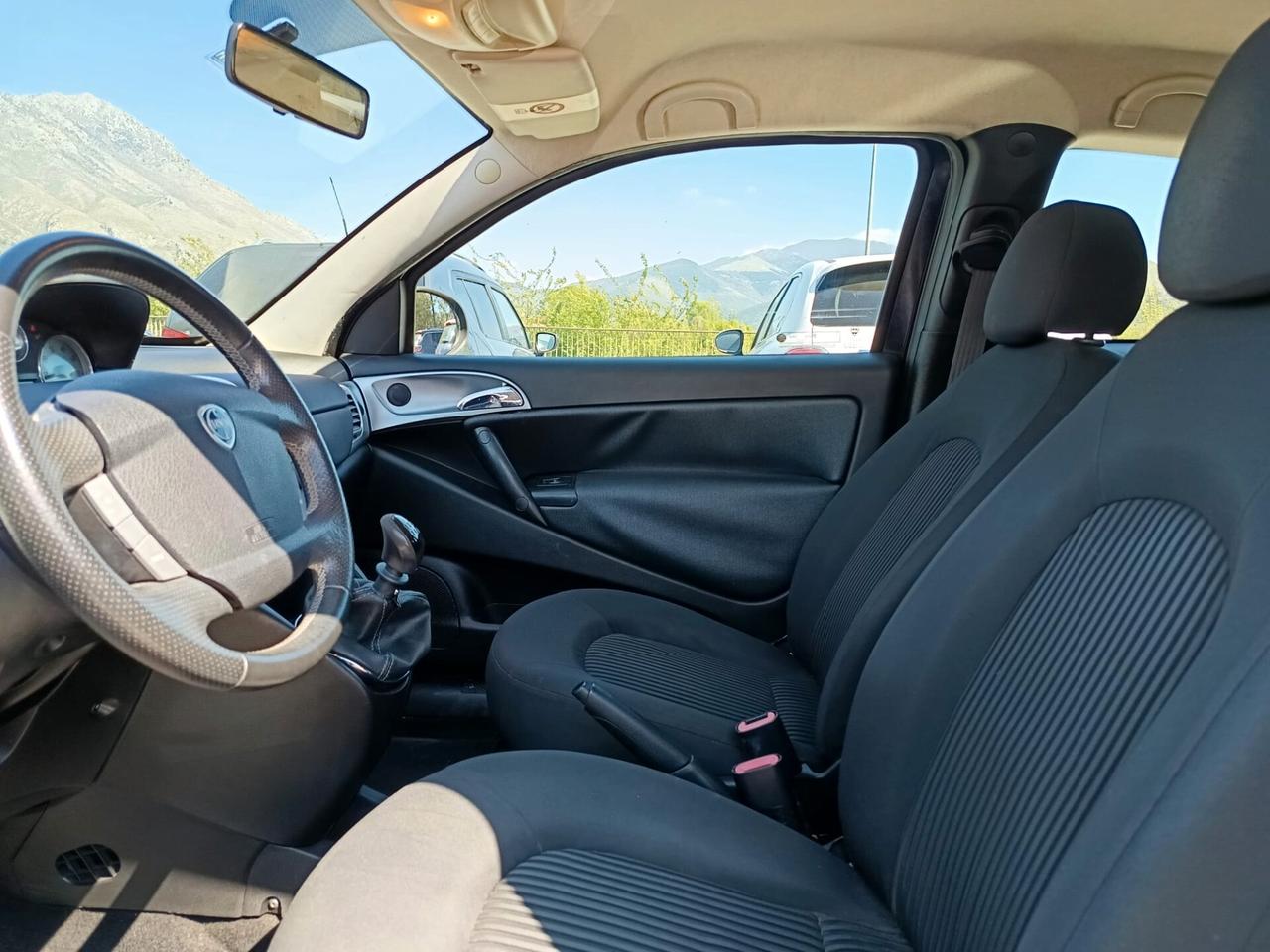 LANCIA Ypsilon 1.4GPL - NEOPATENTATI