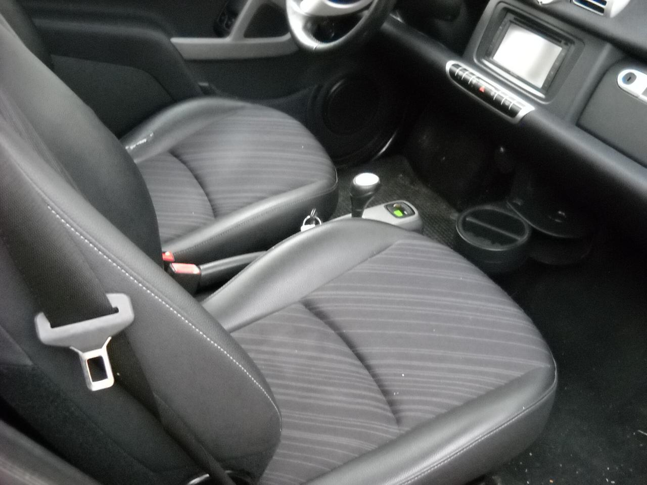 Smart ForTwo 1000 52 kW MHD coupé passion