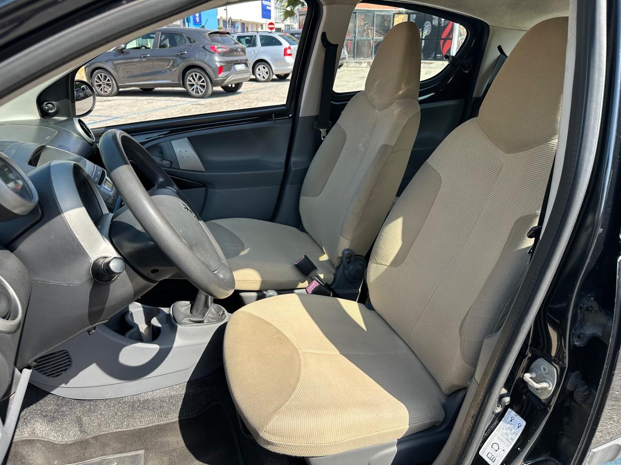 Peugeot 107 1.0 Benzina 68 Cv Clima