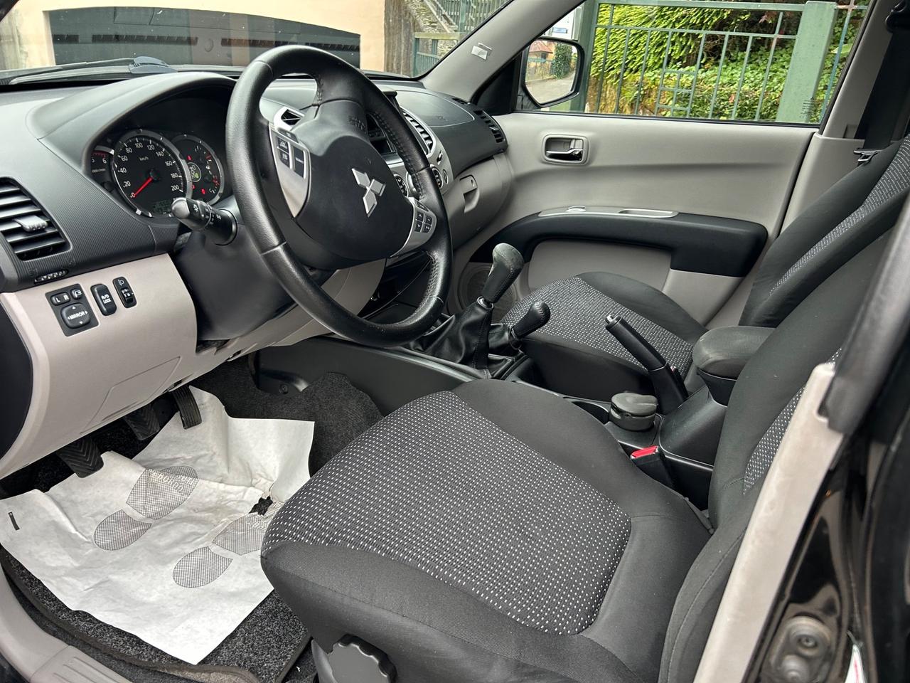 Mitsubishi L200 2.5 DI-D/136CV DC Invite DPF