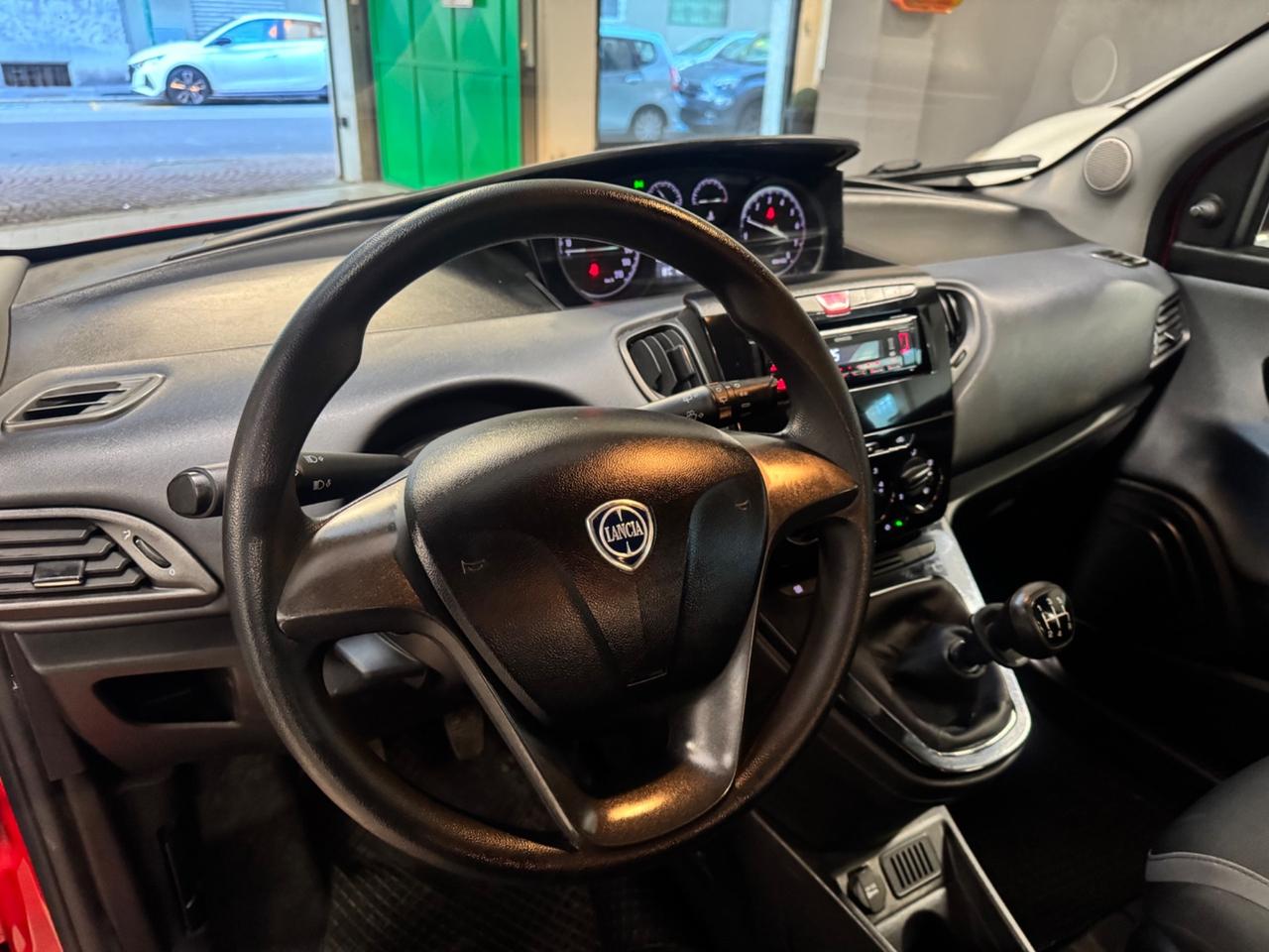 Lancia Ypsilon 1.2 69 CV 5 PREZZO REALE