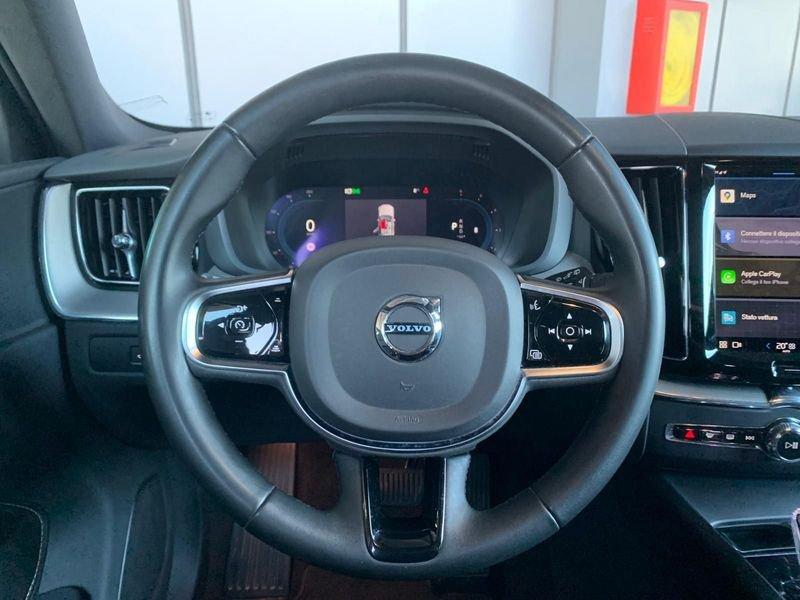 Volvo XC60 B4 (d) AWD automatico Plus Dark N1