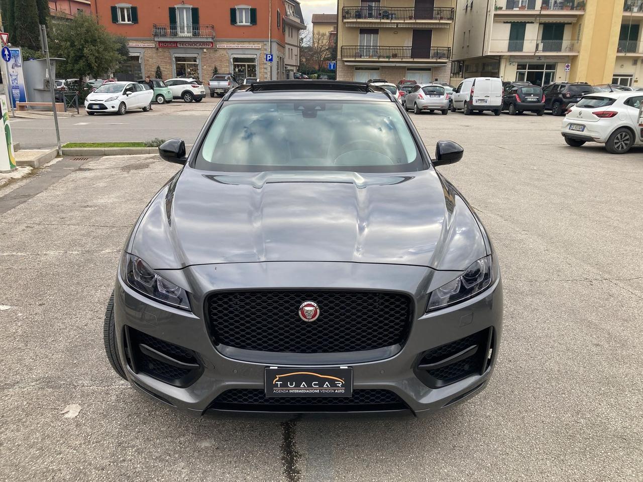 Jaguar F-Pace 2.0 20d Turbo R- #8436