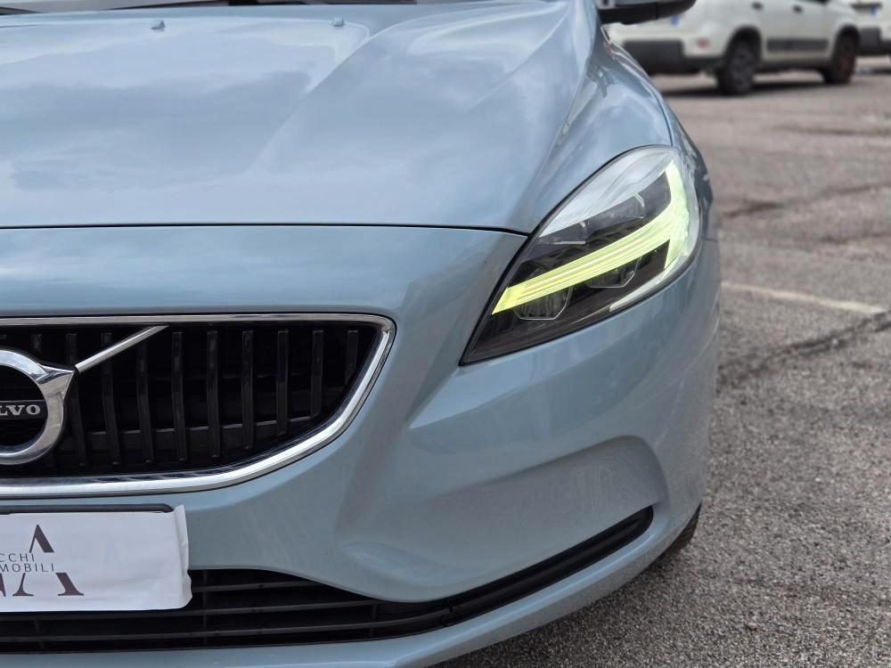 Volvo V40 2.0 d2 Momentum my17