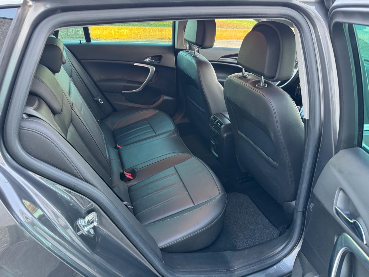 Opel Insignia 2.0 Turbo 4x4 Sports Tourer Cosmo